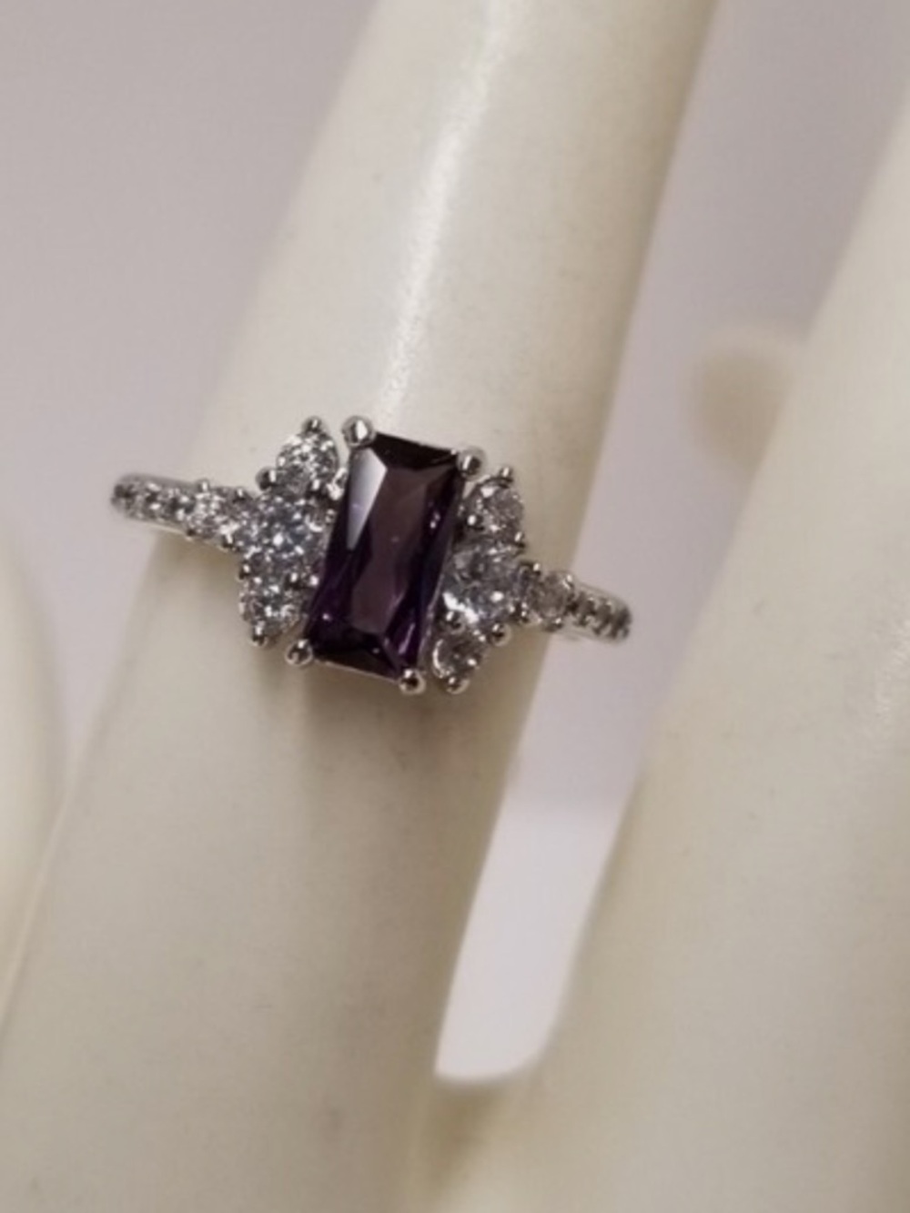 Bomb Party "Glitz & Style" Dark Amethyst CZ Rhodium Plated Ring Size 6 Zirconia - Picture 2 of 10